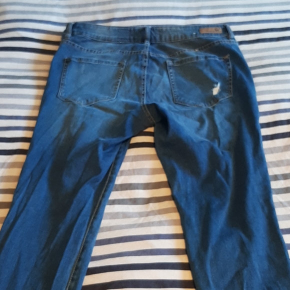 Jean - Picture 2 of 3